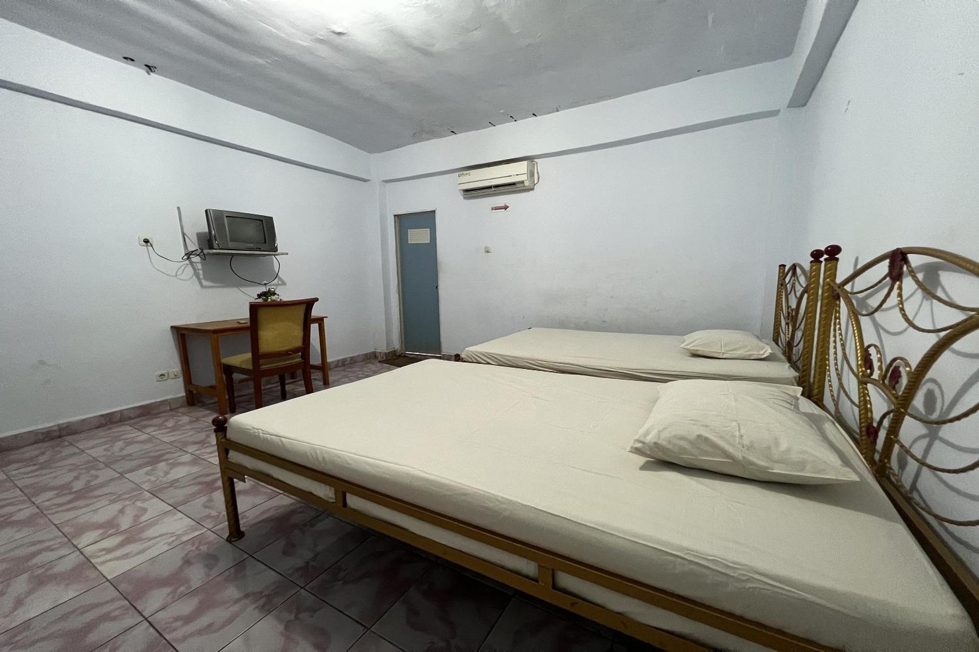 Oyo 91757 Surya Hotelneartaman Anggrek Pkk Watansoppeng Lalabata Екстер'єр фото